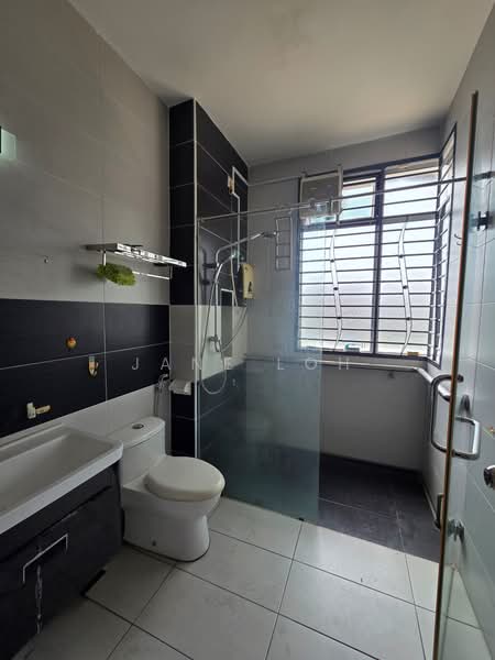 Cluster House for Sale in Taman Nusa Bestari (Iskandar Puteri (Nusajaya)) - Jane Loh - Bathroom - PropertyGuru.com.my