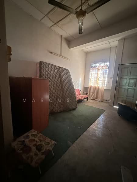 Kedai untuk Disewa di Taman Menglembu Timur (Menglembu) - Marcus Seng - Interior - PropertyGuru.com.my