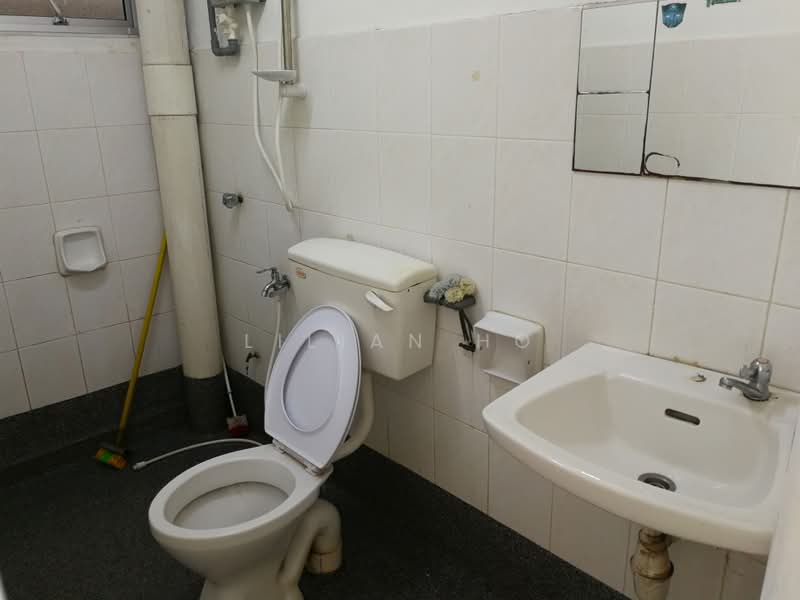 Kondominium untuk Disewa di Idaman Sutera - Lilian ho - Bathroom - PropertyGuru.com.my