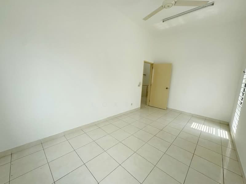 Rumah Teres 2 Tingkat untuk Dijual di Setia Indah (Setia Alam) - Loke . - Interior - PropertyGuru.com.my