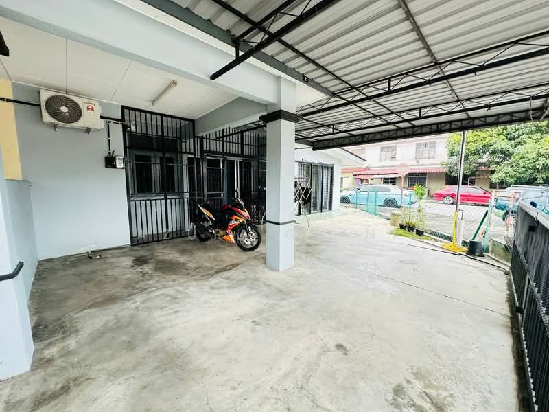 Rumah Teres 1 Tingkat untuk Dijual di Kepala Batas (Penang) - Azura Ghani - Exterior - PropertyGuru.com.my