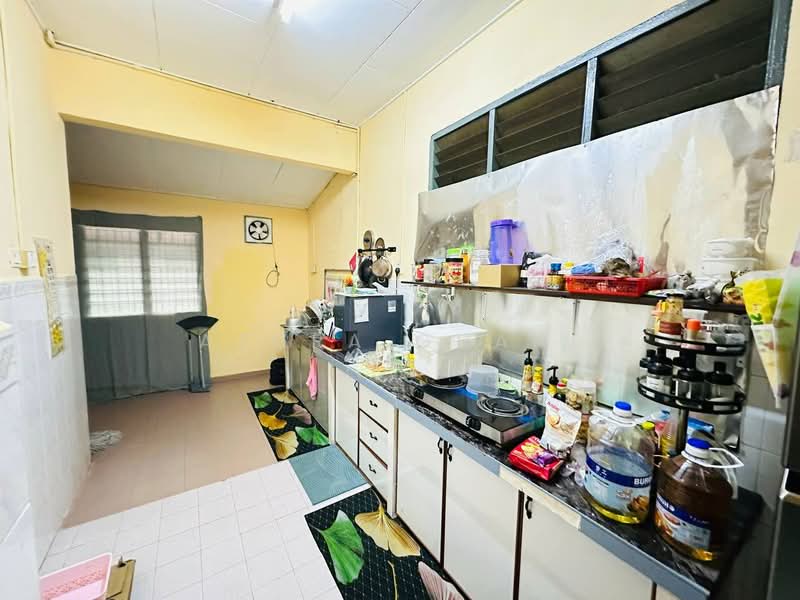Rumah Teres 1 Tingkat untuk Dijual di Kepala Batas (Penang) - Azura Ghani - Kitchen - PropertyGuru.com.my