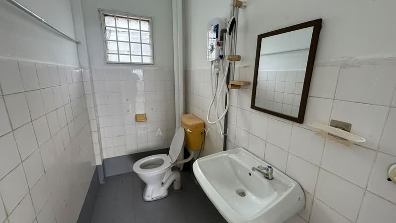 Apartment for Rent at Ria 1 - Kai Yue - Bathroom 2 - PropertyGuru.com.my