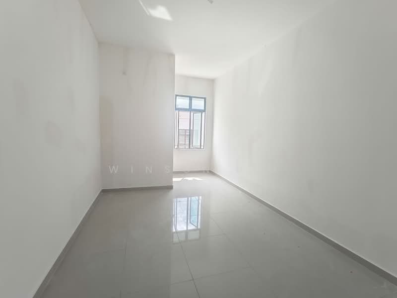 2-storey Terraced House for Sale in Taman Bestari Indah (Ulu Tiram) - Winson Lim - PropertyGuru.com.my