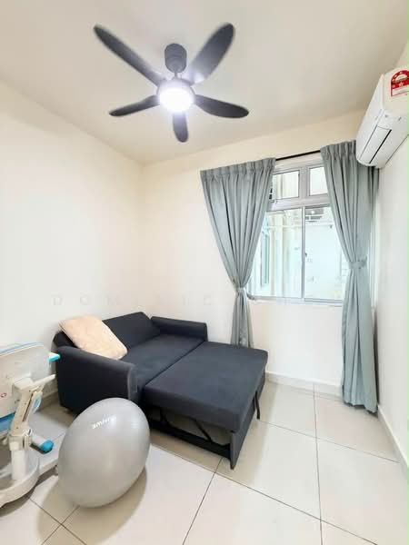 Servis Apartment untuk Disewa di Larkin Heights - Dominic Chow - Living Room - PropertyGuru.com.my