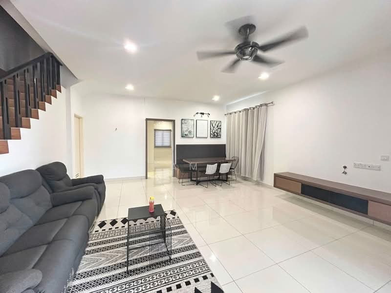 Rumah Teres 2 Tingkat untuk Dijual di Taman Bercham Tropicana (Ipoh) - Sam . - Living Room - PropertyGuru.com.my