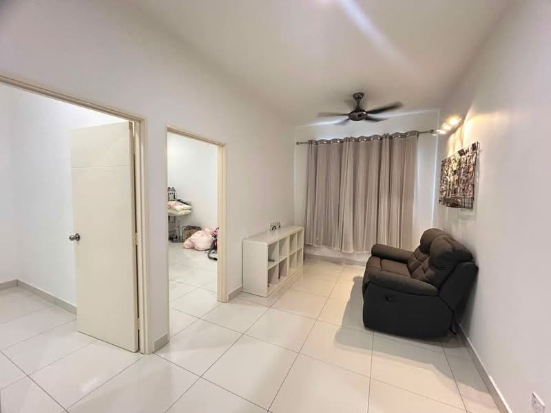 Rumah Teres 2 Tingkat untuk Dijual di Taman Bercham Tropicana (Ipoh) - Sam . - Living Room - PropertyGuru.com.my