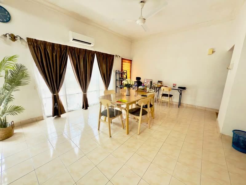 Rumah Teres 2 Tingkat untuk Dijual di Presint 16 (Putrajaya) - Masnizah Arifin - Dining Room - PropertyGuru.com.my