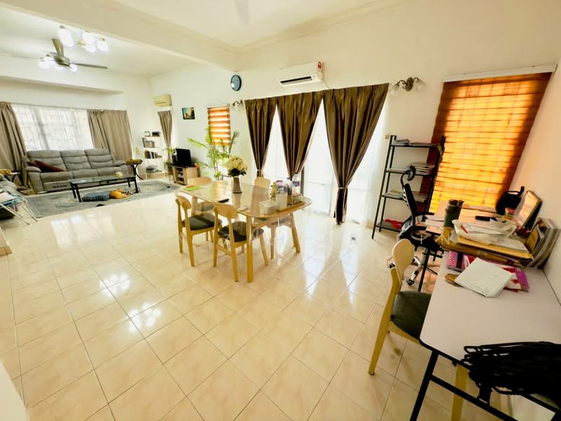 Rumah Teres 2 Tingkat untuk Dijual di Presint 16 (Putrajaya) - Masnizah Arifin - Living Room - PropertyGuru.com.my