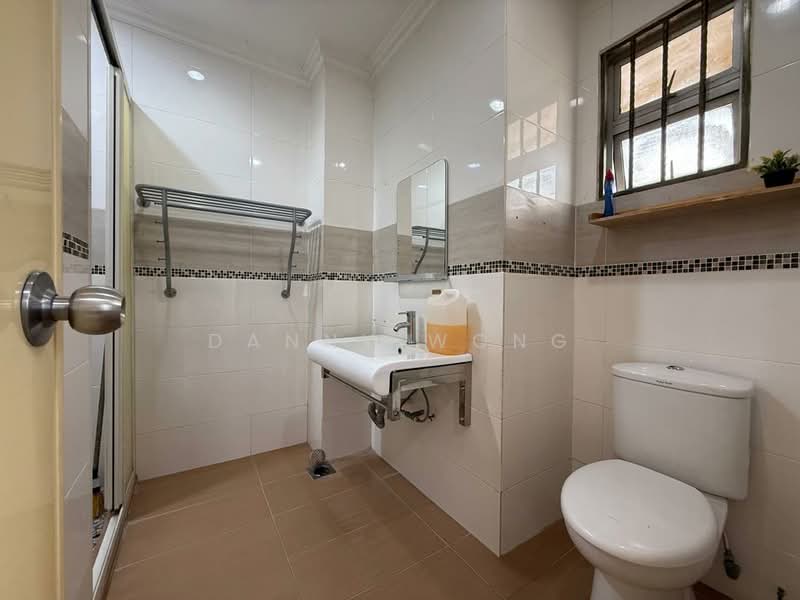 2-storey Terraced House for Rent in Kota Emerald (Rawang) - Danny Wong - Bathroom - PropertyGuru.com.my