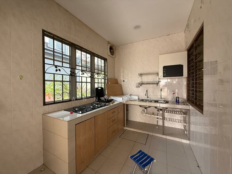 2-storey Terraced House for Rent in Kota Emerald (Rawang) - Danny Wong - Kitchen - PropertyGuru.com.my