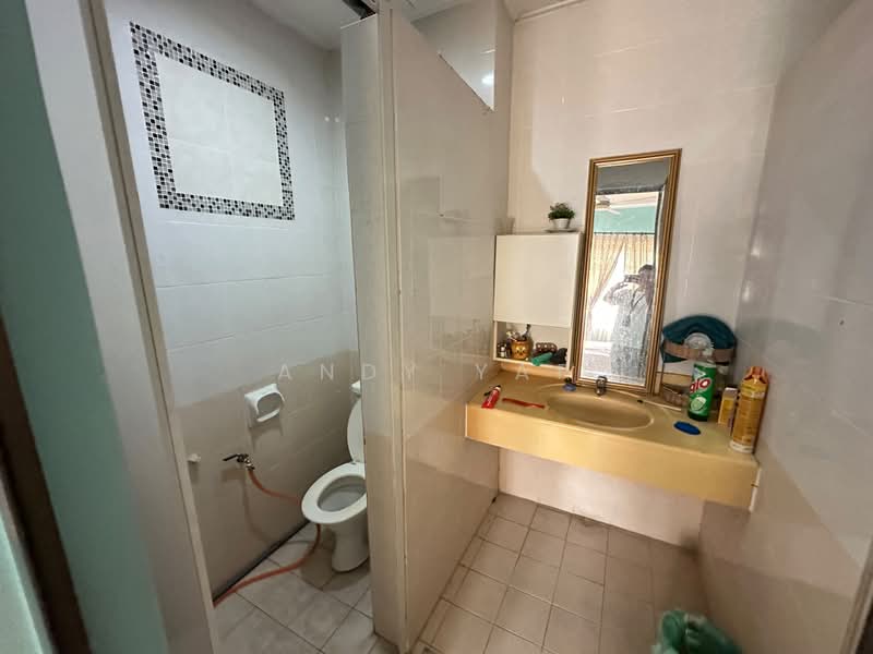 Bungalow House untuk Dijual di Rawang (Selangor) - Andy Yap - Bathroom - PropertyGuru.com.my