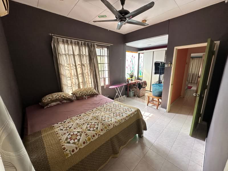Bungalow House untuk Dijual di Rawang (Selangor) - Andy Yap - Bedroom - PropertyGuru.com.my