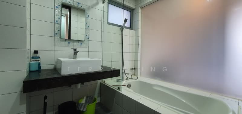 Servis Apartment untuk Disewa di PJ8 - Terry Hing - Bathroom - PropertyGuru.com.my