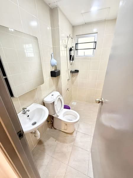 Semi-Detached House for Rent in Kuching (Sarawak) - Jeno Tan - Bathroom - PropertyGuru.com.my