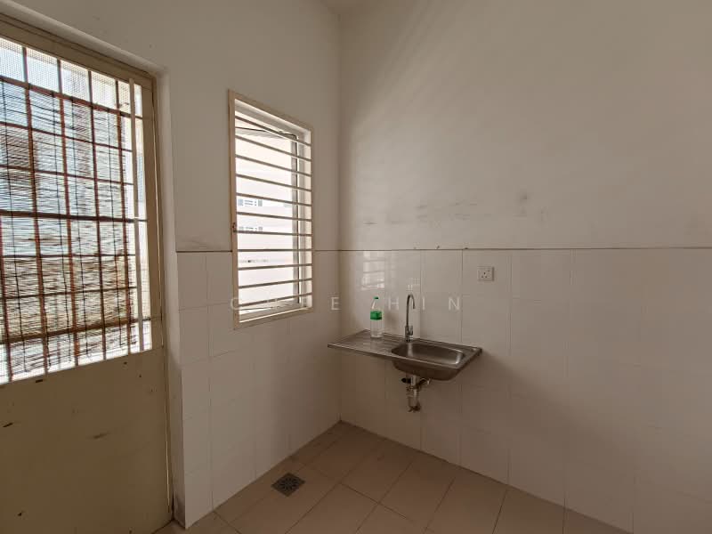 Rumah Teres 2 Tingkat untuk Disewa di Bandar Seri Coalfields (Sungai Buloh) - Chee Hin - Kitchen - PropertyGuru.com.my