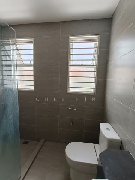 Rumah Teres 2 Tingkat untuk Disewa di Bandar Seri Coalfields (Sungai Buloh) - Chee Hin - Bathroom - PropertyGuru.com.my