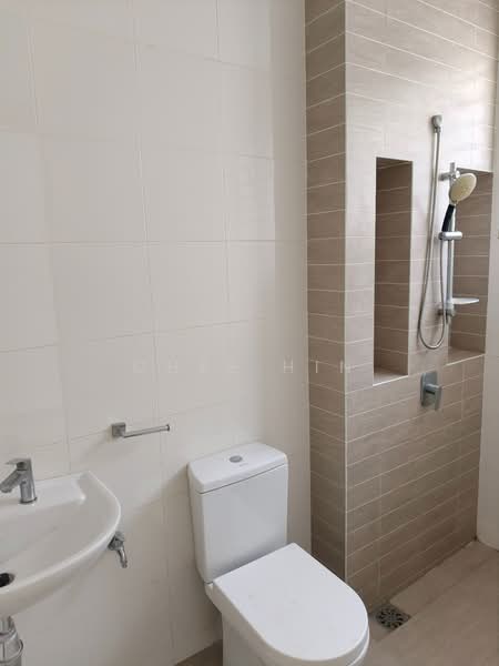 Rumah Teres 2 Tingkat untuk Disewa di Bandar Seri Coalfields (Sungai Buloh) - Chee Hin - Bathroom - PropertyGuru.com.my