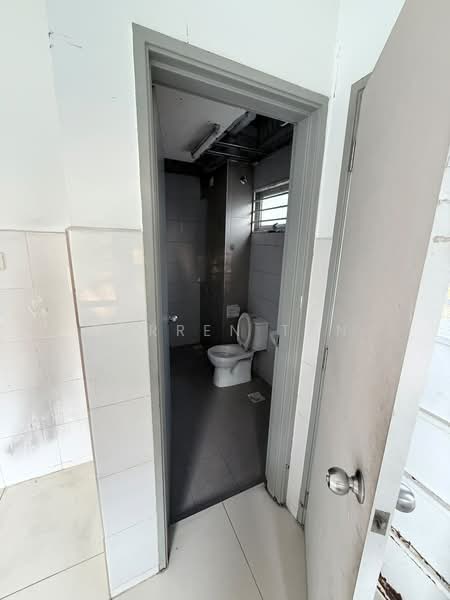 Rumah Teres 2 Tingkat untuk Disewa di Klang (Selangor) - Darren Tan - Bathroom - PropertyGuru.com.my
