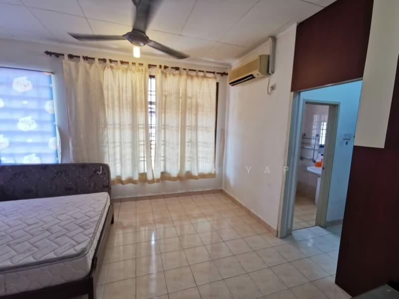 Terraced House for Sale in Taman Mutiara Rini (Skudai) - Johnson Yap - Living Room - PropertyGuru.com.my