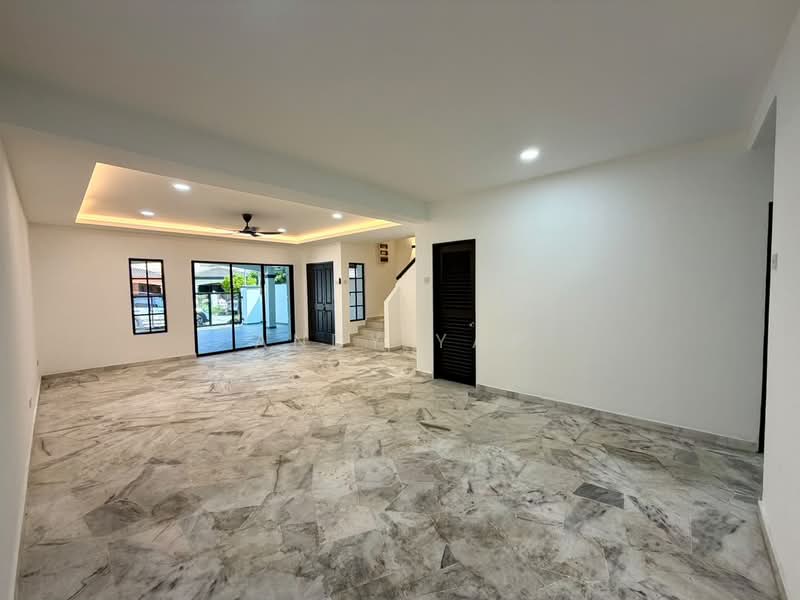 2-storey Terraced House for Sale in Rawang (Selangor) - Andy Yap - Living Room - PropertyGuru.com.my