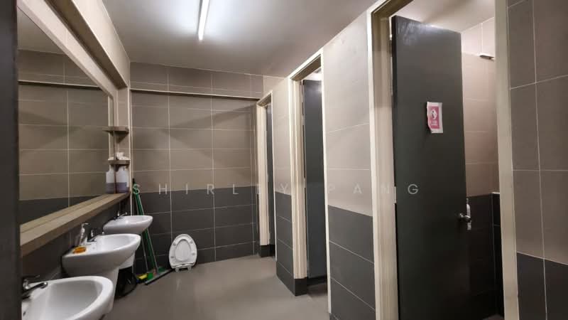 Kilang Kluster untuk Dijual di Eco Business Park 1 (Johor Bahru) - Shirley Pang - Bathroom - PropertyGuru.com.my