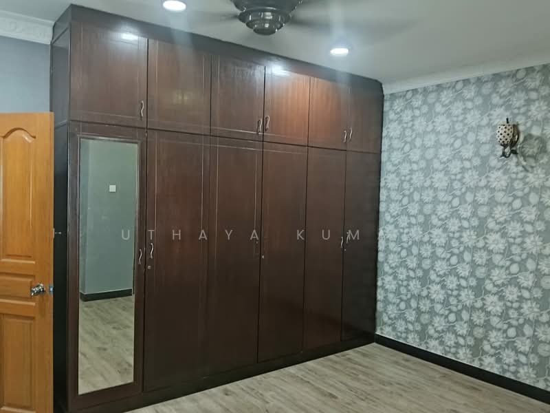 Rumah Teres 2 Tingkat untuk Dijual di Taman Tun Teja (Rawang) - Uthaya Kumar - Bedroom - PropertyGuru.com.my