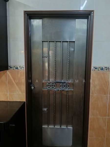 Rumah Teres 2 Tingkat untuk Dijual di Taman Tun Teja (Rawang) - Uthaya Kumar - Entrance - PropertyGuru.com.my