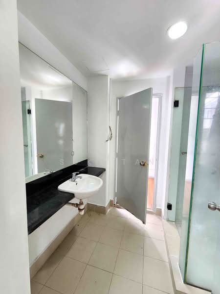 3-storey Terraced House for Sale in Lake Fields (Sungai Besi) - Suki Tan - Bathroom - PropertyGuru.com.my