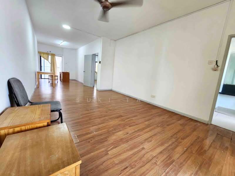 3-storey Terraced House for Sale in Lake Fields (Sungai Besi) - Suki Tan - PropertyGuru.com.my