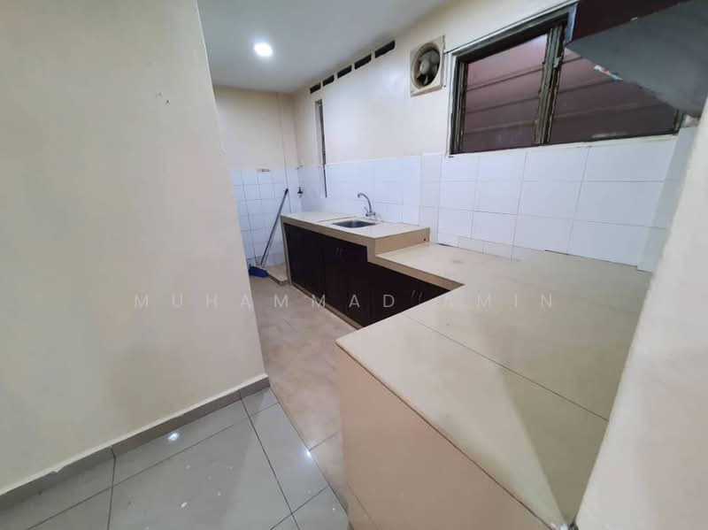 Pangsapuri untuk Dijual di Pangsapuri Palma - Muhammad Amin - Kitchen - PropertyGuru.com.my