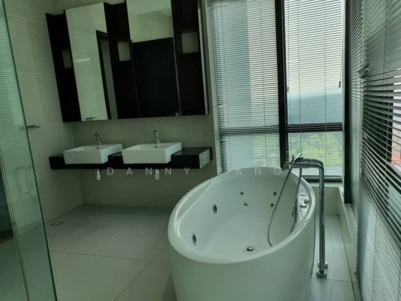 Kondominium untuk Disewa di Tropicana Grande - Danny Pang - Bathroom - PropertyGuru.com.my