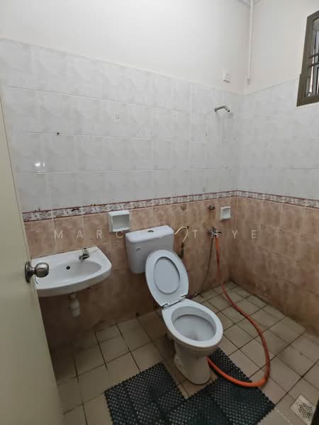 1-storey Terraced House for Sale in Taman Impian Emas (Skudai) - Marcus Thye - Bathroom - PropertyGuru.com.my