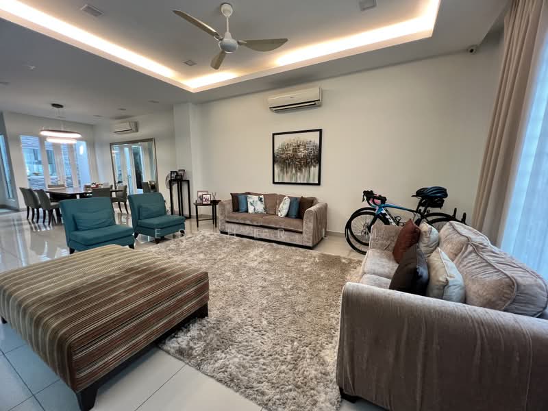 Rumah Teres 3 Tingkat untuk Dijual di Seksyen 11 (Kota Damansara) - Esther Lim - Living Room - PropertyGuru.com.my