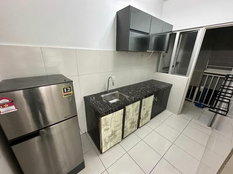 Kondominium untuk Disewa di Sky Awani Residensi 1 - James Tan - Kitchen - PropertyGuru.com.my
