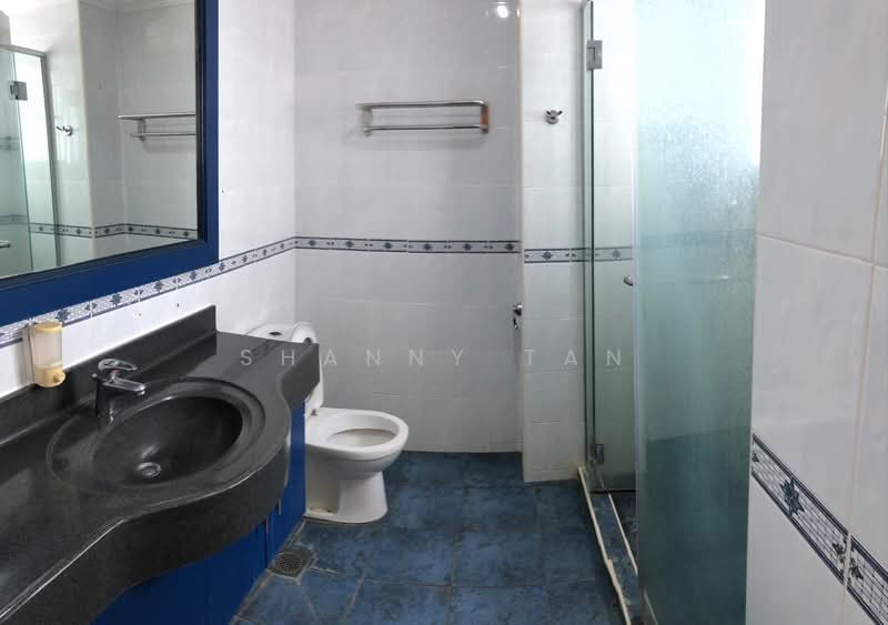 Kondominium untuk Dijual di Flora Green - Shanny Tan - Bathroom - PropertyGuru.com.my
