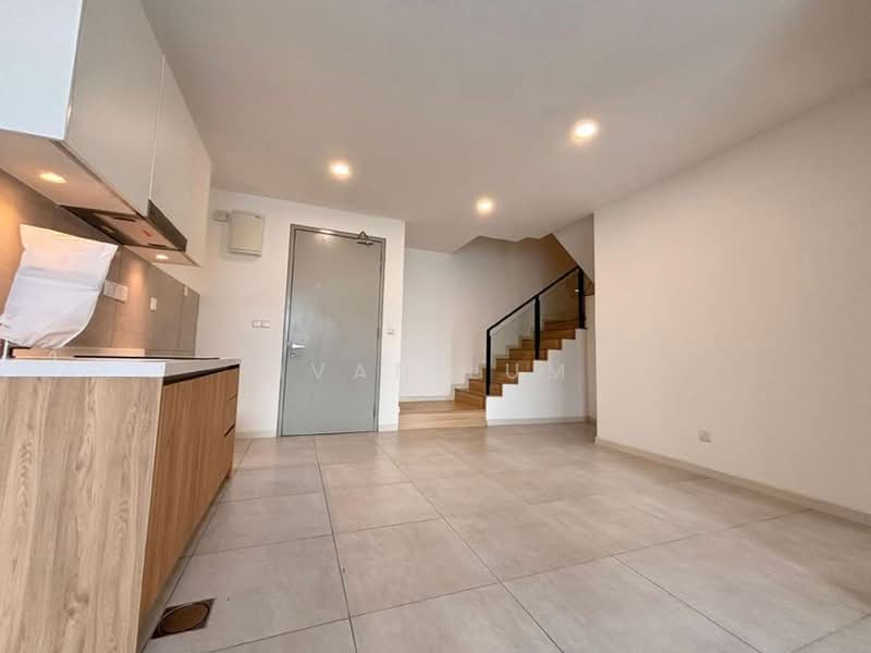 Servis Apartment untuk Dijual di The Pano - Ivan Lum - Kitchen - PropertyGuru.com.my