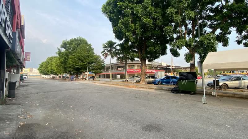 Shop for Sale in Saujana Utama (Selangor) - Fauziah Nawawi - Exterior - PropertyGuru.com.my