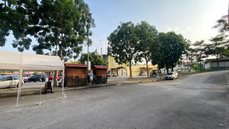 Shop for Sale in Saujana Utama (Selangor) - Fauziah Nawawi - Exterior - PropertyGuru.com.my