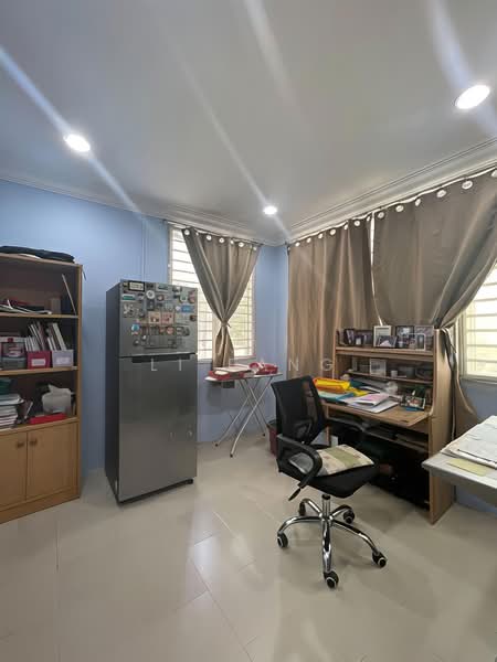 Rumah Berkembar untuk Dijual di Reservoir Garden (Ayer Itam) - Li Fang - Study - PropertyGuru.com.my