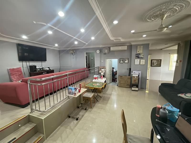 Rumah Berkembar untuk Dijual di Reservoir Garden (Ayer Itam) - Li Fang - Living Room - PropertyGuru.com.my