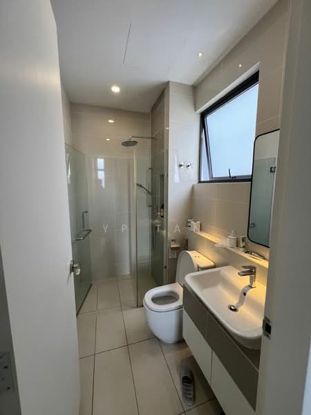 Kondominium untuk Disewa di Waltz Residences - YP Tan - Bathroom - PropertyGuru.com.my
