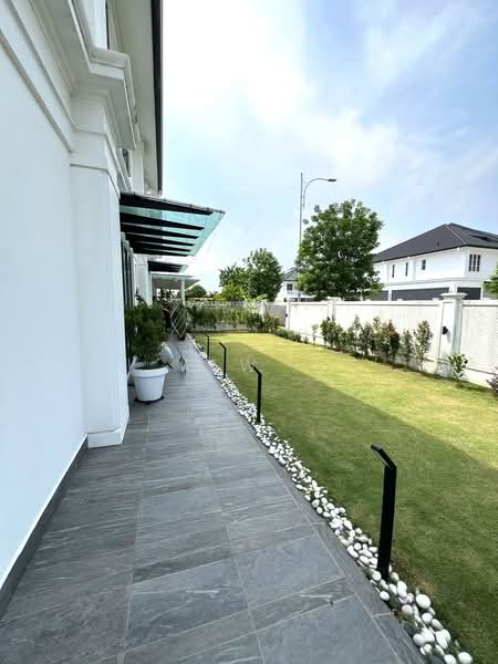 Semi-Detached House for Sale in Eco Majestic (Semenyih) - Kew . - PropertyGuru.com.my
