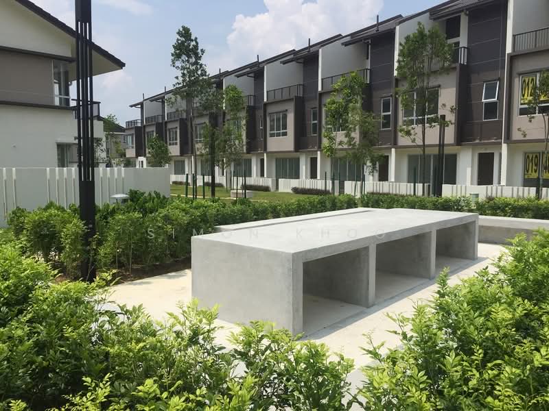 Rumah Teres untuk Dijual di Bandar Tropicana Aman (Telok Panglima Garang) - Simon Khoo - Exterior - PropertyGuru.com.my