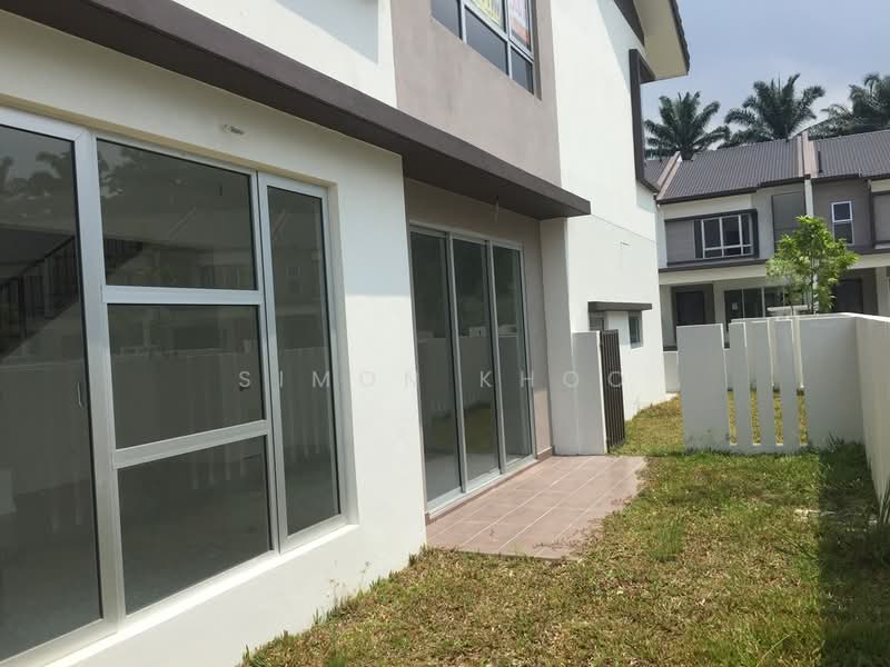 Rumah Teres untuk Dijual di Bandar Tropicana Aman (Telok Panglima Garang) - Simon Khoo - Exterior - PropertyGuru.com.my