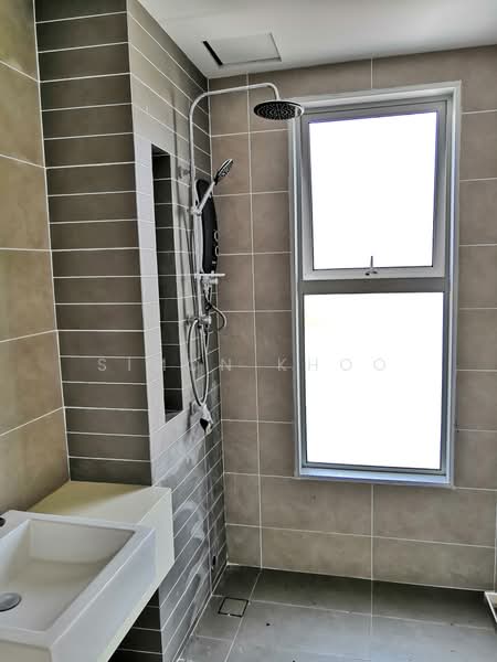 Rumah Teres untuk Dijual di Bandar Tropicana Aman (Telok Panglima Garang) - Simon Khoo - Bathroom - PropertyGuru.com.my