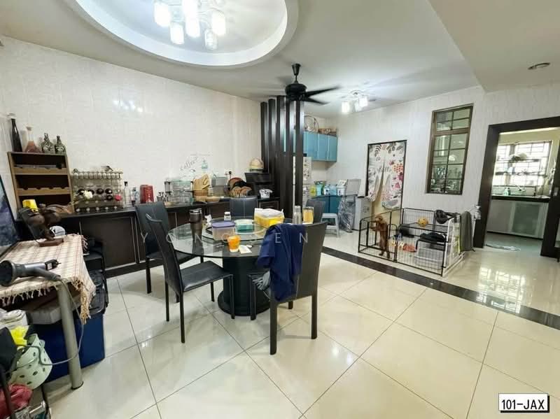 Rumah Berkembar untuk Dijual di Bandar Bukit Tinggi (Klang) - Yongsen Lim - Dining Room - PropertyGuru.com.my
