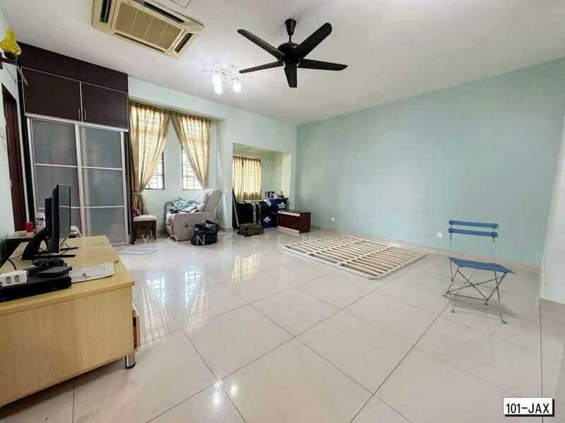 Rumah Berkembar untuk Dijual di Bandar Bukit Tinggi (Klang) - Yongsen Lim - Bedroom - PropertyGuru.com.my