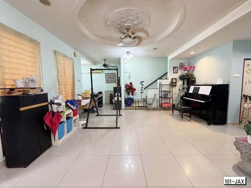 Rumah Berkembar untuk Dijual di Bandar Bukit Tinggi (Klang) - Yongsen Lim - Living Room - PropertyGuru.com.my