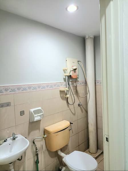 Pangsapuri untuk Disewa di Lake View Suites - Samantha Tang - PropertyGuru.com.my